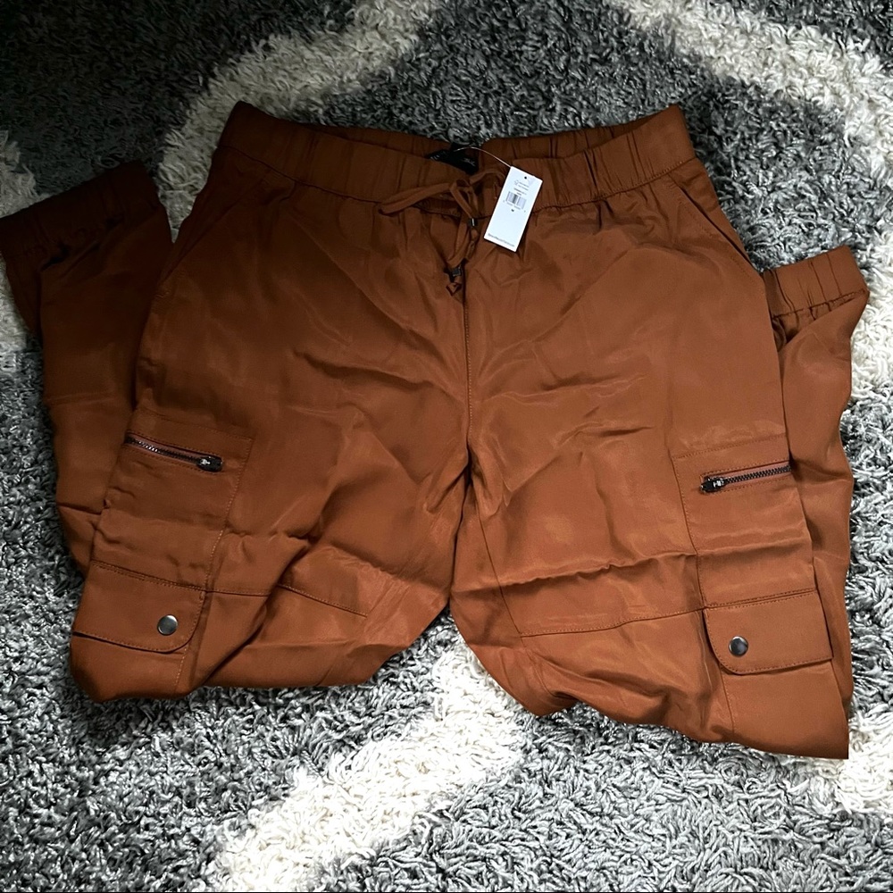 Banana Relublic Factory Cargo Jogger